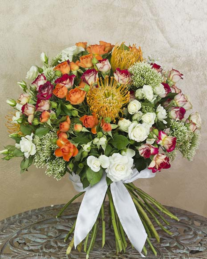 Buchet de lux cu trandafiri ramificaţi – imaginea 1
