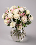 Bouquet of 15 white roses – the image 1