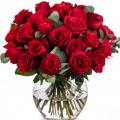 Buchet clasic cu trandafiri rosii