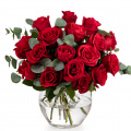 Buchet clasic cu trandafiri rosii