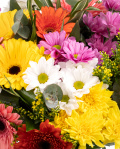 Buchet de flori in culori vesele – imaginea 2