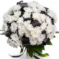 Buchet funerar cu flori albe
