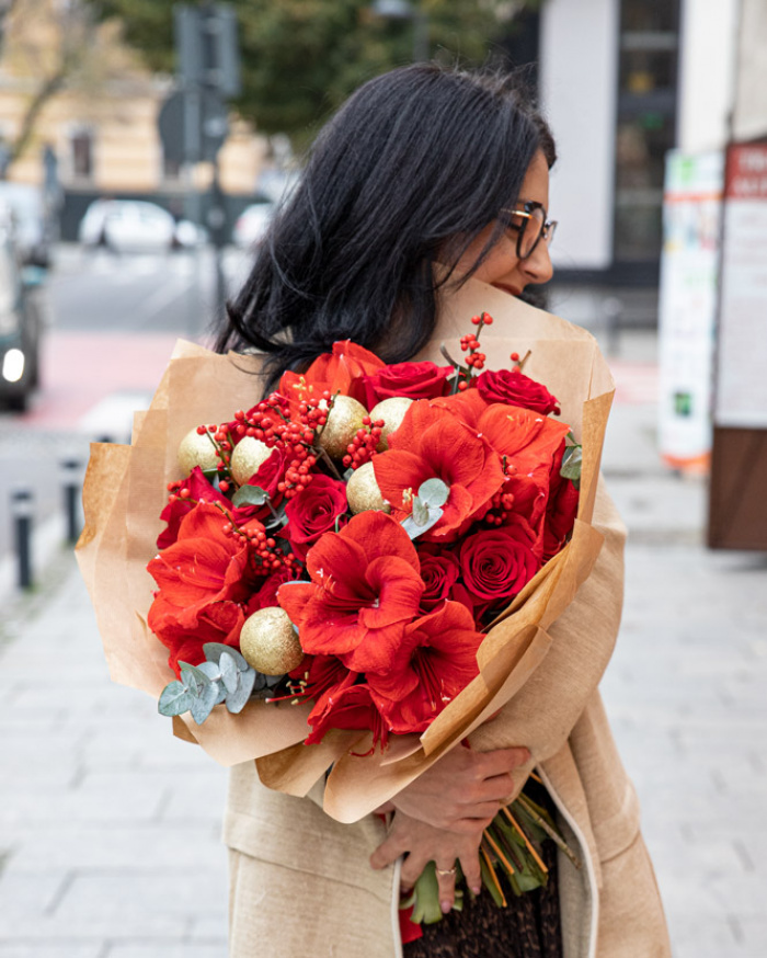 Buchet de Craciun cu globuri – imaginea 3