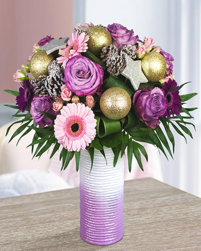 Buchet trandafiri roz si accesorii – imaginea 1