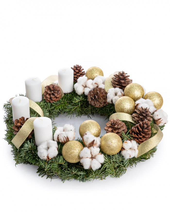 Advent wreath with candles