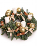 Christmas wreath with ornaments – imaginea 1