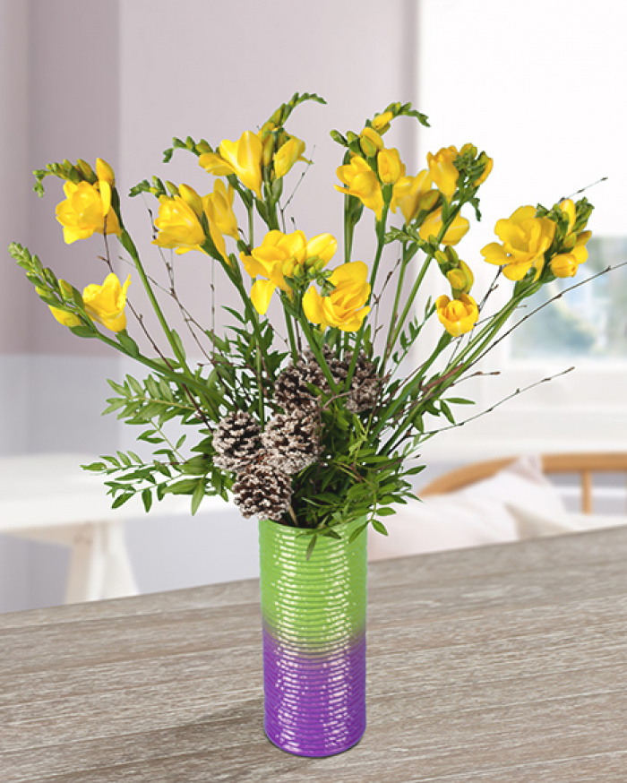 Buchet de iarna cu frezii – imaginea 1