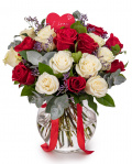 White and red roses bouquet – imaginea 1