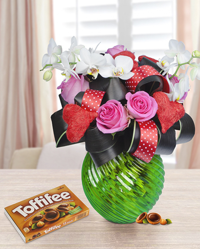 Buchet orhidee si accesorii