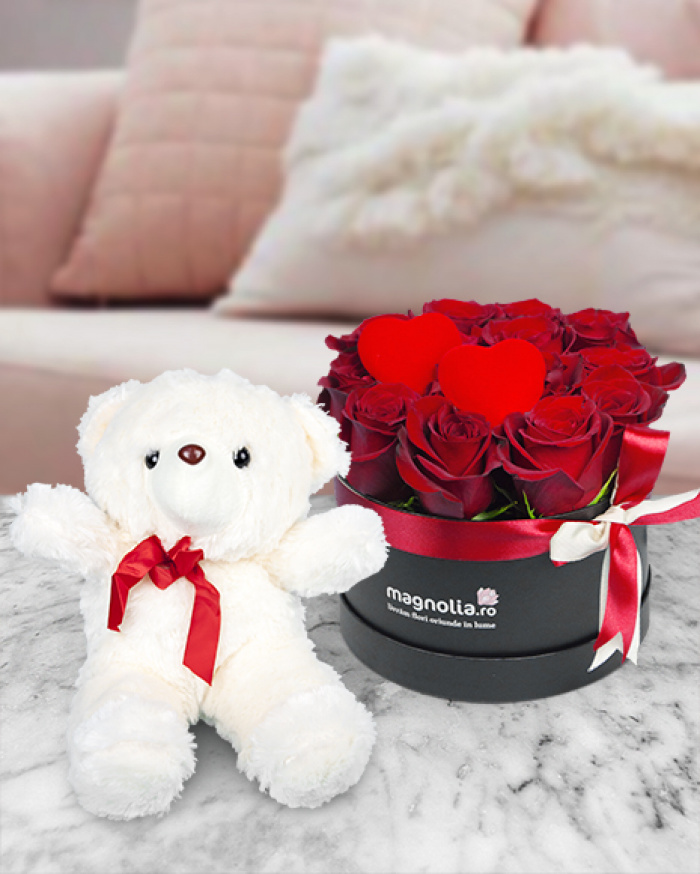 Box with red roses and hearts – imaginea 1