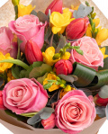 Buchet cu flori de primavara – imaginea 2