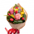 Buchet cu flori de primavara