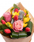Spring flowers bouquet – the image 2