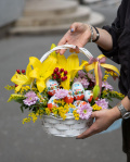 Multicolored basket with Kinder eggs – imaginea 3