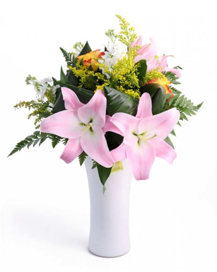 Bouquet of lilies and solidago – the image 1