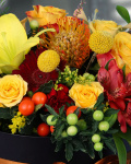 Box with mixed flowers – the image 2