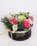 Cutie cu eustoma si trandafiri – imaginea 1
