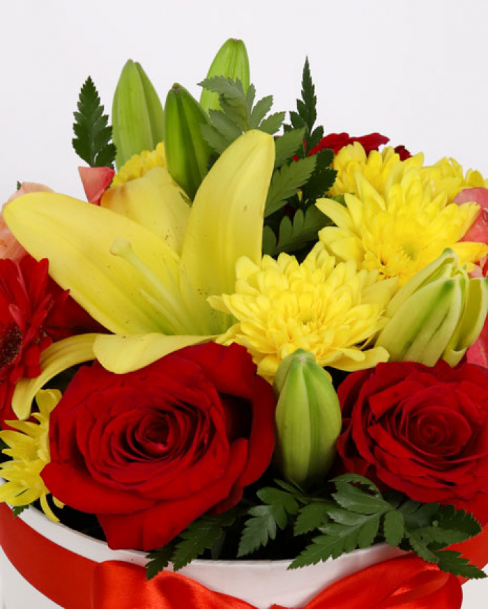 Box with flowers in 3 colors – imaginea 2