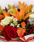 Arrangement with mixed flowers – imaginea 2