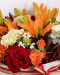 Arrangement with mixed flowers – the image 2