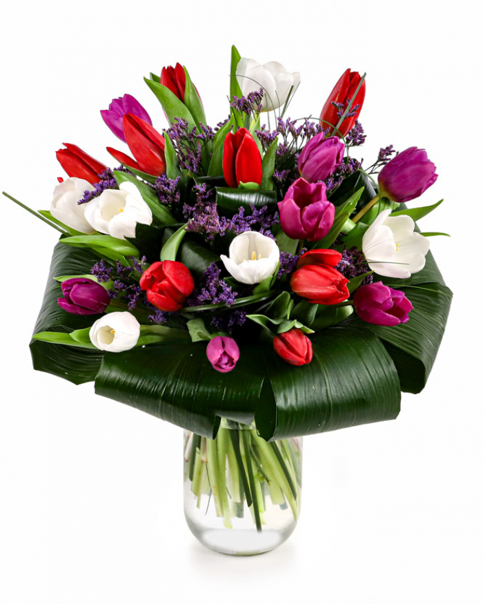Colorful tulip bouquet – the image 1