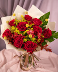 Bouquet with roses and craspedia – the image 3