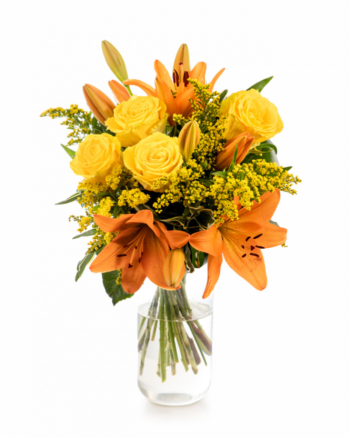 Bouquet of yellow roses and orange lilies – the image 1