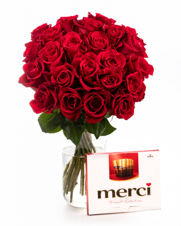 Bouquet with 23 red roses – the image 1