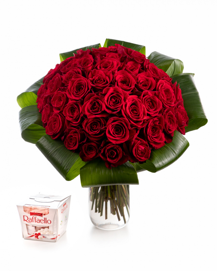 Bouquet with 49 red roses – imaginea 1