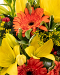Bouquet with orange gerbera and yellow lilies – the image 2