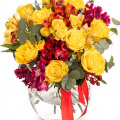Buchet cu alstroemeria si trandafiri galbeni