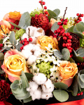 Winter floral arrangement – imaginea 2