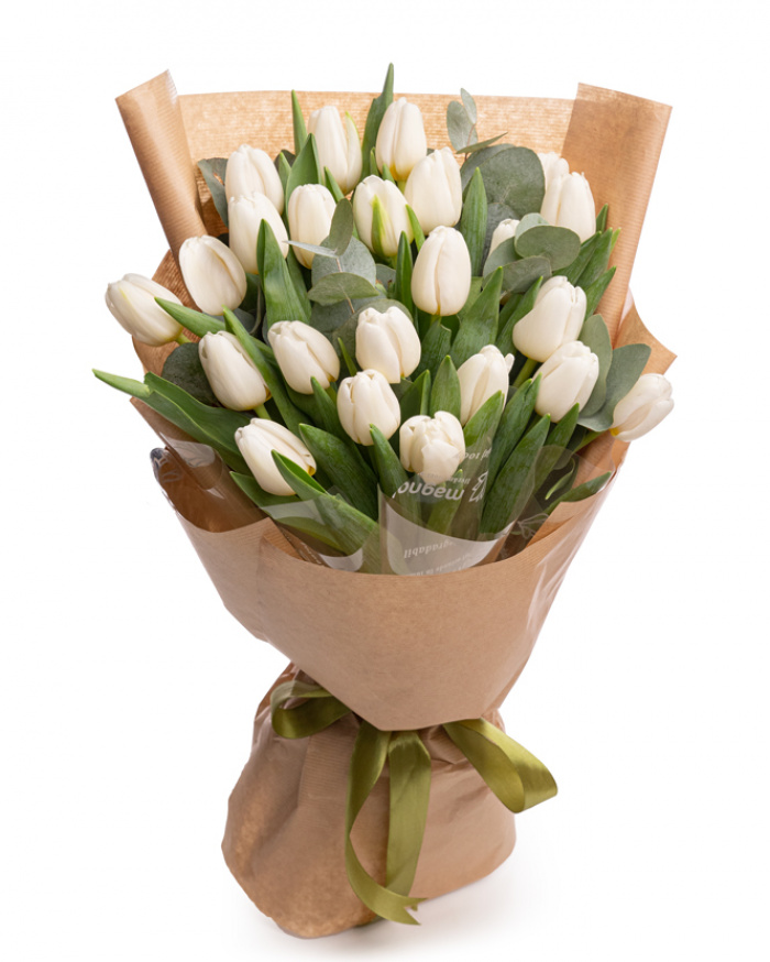 White tulip bouquet – imaginea 1