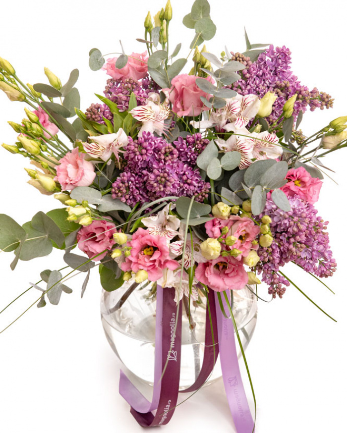 Buchet cu liliac – imaginea 1