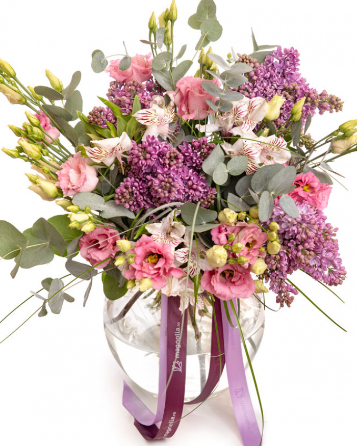 Buchet cu liliac – imaginea 1