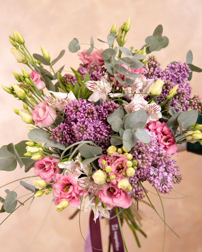 Buchet cu liliac – imaginea 3