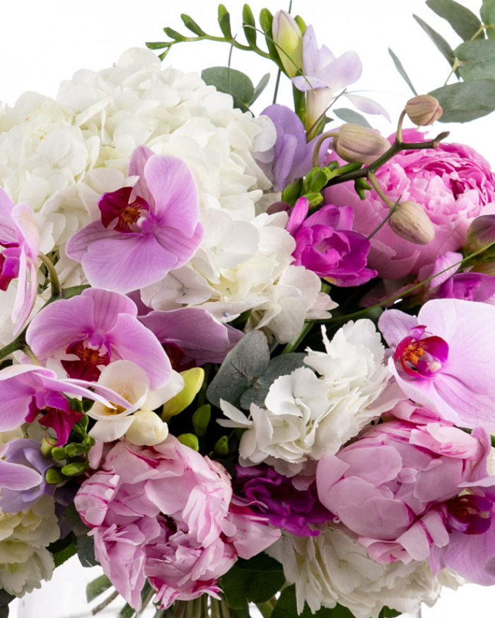 Bouquet of hydrangea, orchids and peonies – imaginea 2