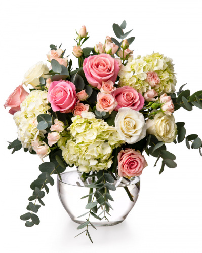 Bouquet of hydrangea and pink roses