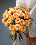 Buchet cu trandafiri portocalii Alchemy – imaginea 3