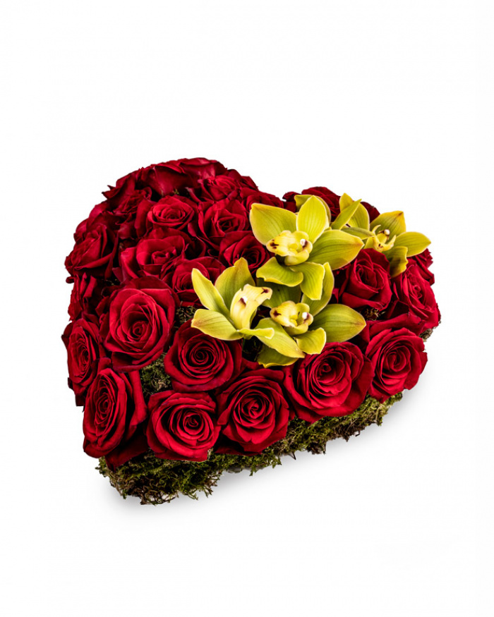 Rose and Cymbidium heart arrangement – the image 1