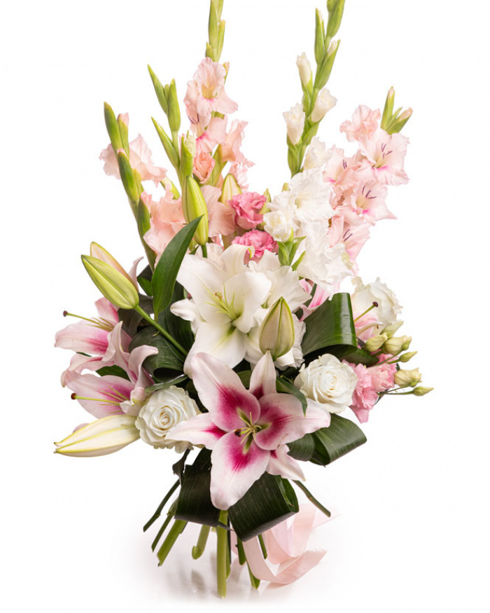 Bouquet of gladioli and lilies – the image 1