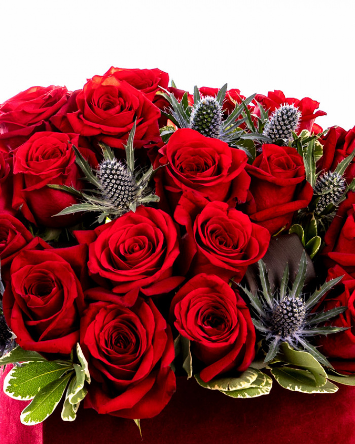 Heart shaped arrangement with red roses – imaginea 2
