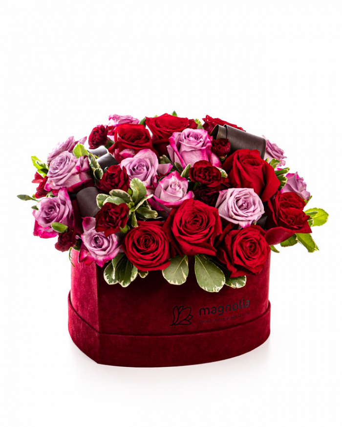Heart box with purple and red roses – imaginea 1