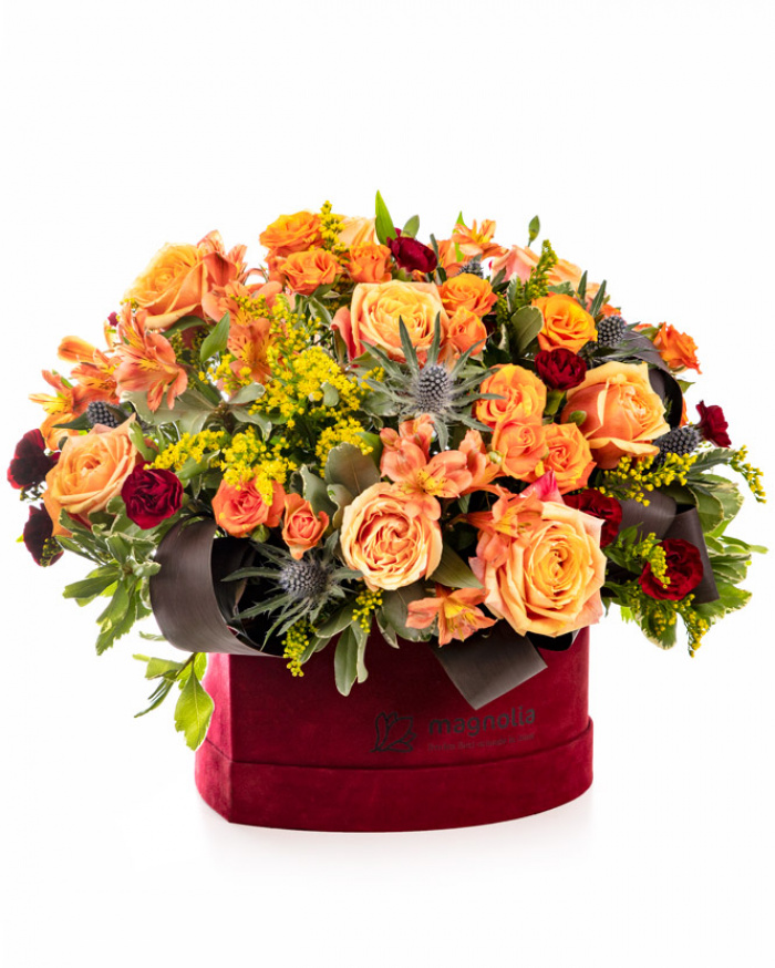 Heart box with orange roses – imaginea 1