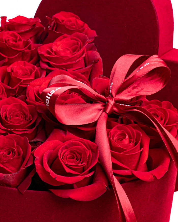 Velvet heart box with roses – imaginea 2