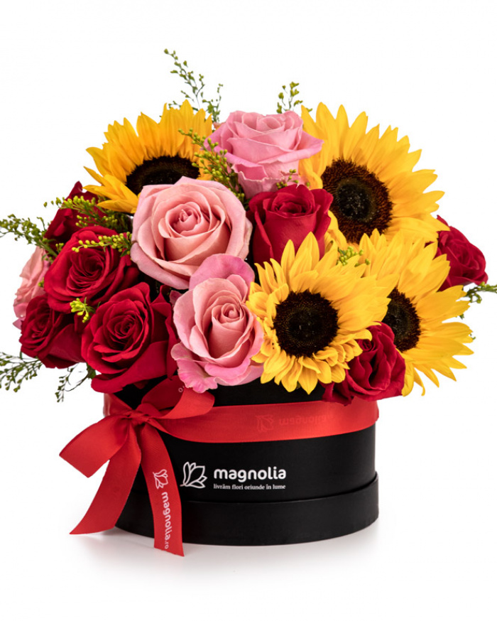 Sunflower and rose arrangement – imaginea 1