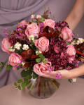 Burgundy Delight bouquet – imaginea 3