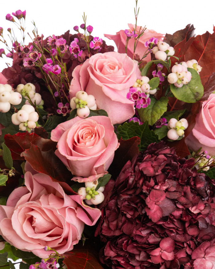 Burgundy Delight bouquet – the image 2