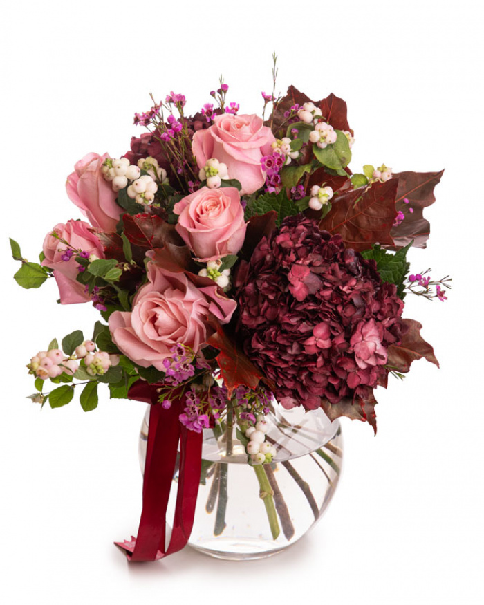 Burgundy Delight bouquet – the image 1
