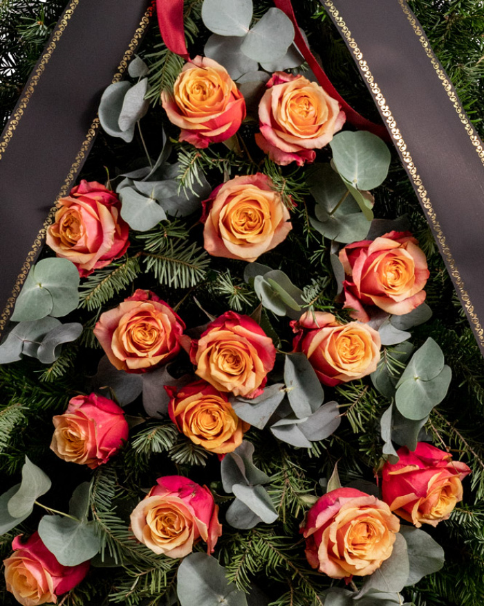 Funeral spray with orange roses – the image 2
